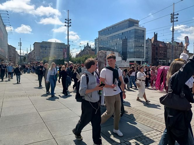 Korowód studencki rozpoczyna Juwenalia Śląskie 2025 w Katowicach