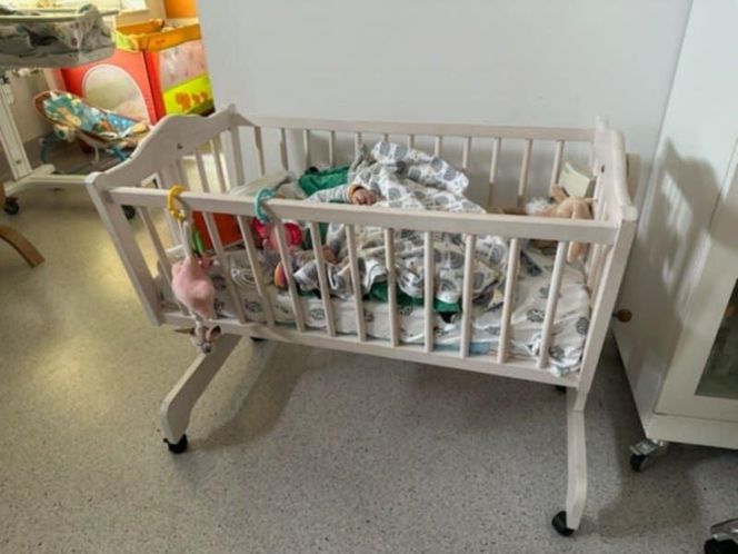 Maleńki Staś samotnie czeka w szpitalu na rodzinę! Został porzucony tuż po narodzinach