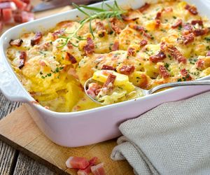 Tyrolska zapiekanka ziemniaczana z boczkiem - nakarmi ciało i duszę