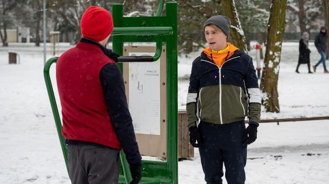 Barwy szczęścia, odcinek 2465, Patryk (Konrad Skolimowski), Justin (Jasper Sołtysiewicz)
