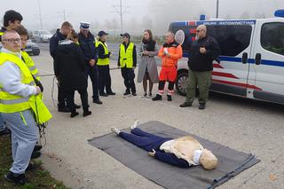 Rozbłyśnij rozsądkiem - załóż odblask - akcja policji w powiecie toruńskim