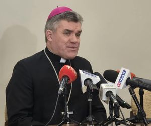 Biskup o Domu Miłosierdzia oraz siostrach i braciach Miłosiernego Pana