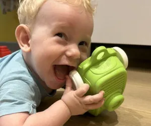 Mały Marcel z Bydgoszczy potrzebuje drogiego leczenia. Trwa zbiórka na pomoc synowi strażaka 