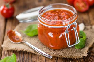 Domowy sos pomidorowy - zamiast koncentratu lub ketchupu [PRZETWORY Z POMIDORÓW]