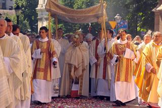 Boże Ciało. Procesja w Olsztynie. Trasa, ołtarze, utrudnienia