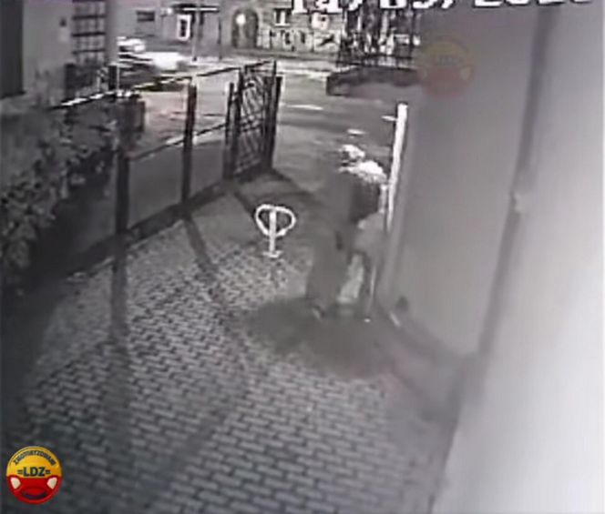 Bandzior napadł panią Natalię i zaczął ją dusić. Kobieta pogoniła drania