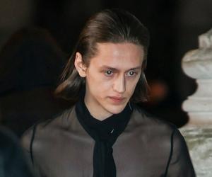 Percy Hynes White oskarżany o napastowanie seksualne. Internauci apelują do Netfiksa