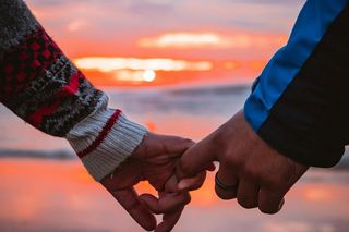 Ten znak zodiaku to najlepszy partner. Sztuczna inteligencja podkreśla, jego lojalność i oddanie