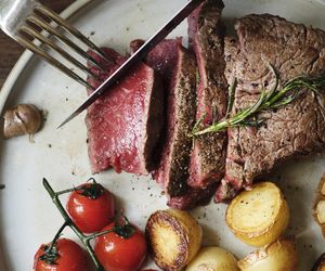 Dieta keto może szkodzić mężczyznom. Kobiety chroni jeden hormon