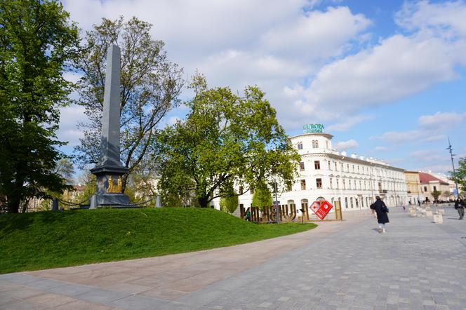 Plac Litewski ponad 100 lat temu i dziś