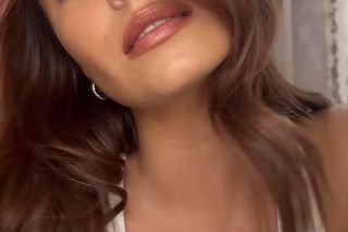 Julia Wieniawa chwali się nową fryzurą. Takiej metamorfozy chyba nikt się nie spodziewał