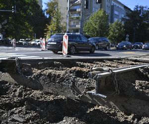 Remont torów na Waszyngtona. Pasażerowie osłupieli, chaos na przystankach