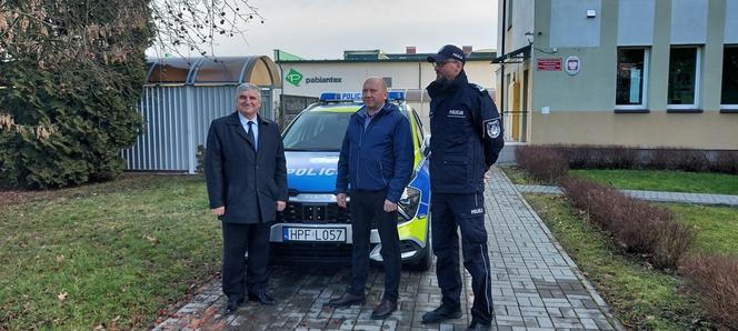 Policjanci z Ksawerowa mają nowy radiowóz