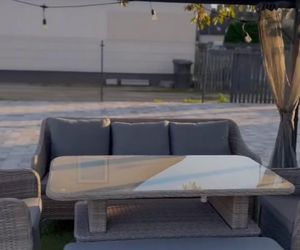 Rafał Brzozowski oferuje apartamenty na wynajem. Tak wyglądają pokoje