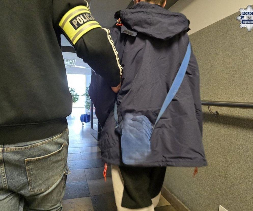 Pseudokibice szli ulicą i nagle zaatakowali 66-latka