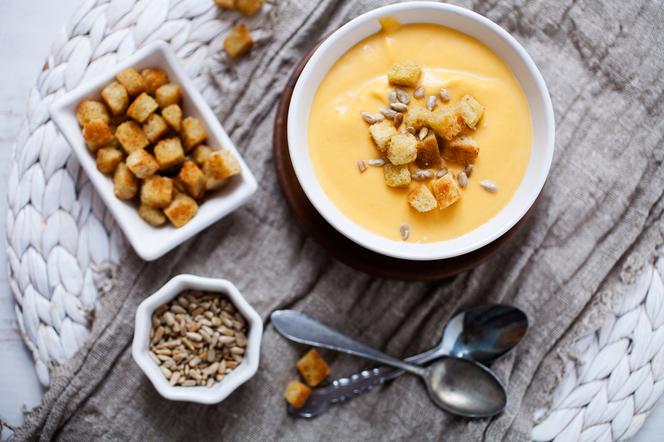 Zupa kokosowa z batatem z menu beszamel.pl DIETETYCZNIE