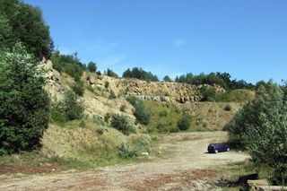 To dawna wieś rycerska w Małopolsce. Znajduje się w niej słynny kamieniołom 