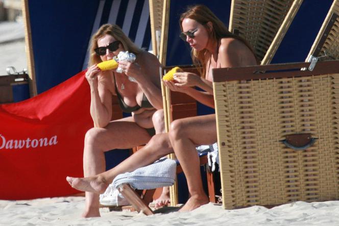 Grażyna Szapołowska na plaży