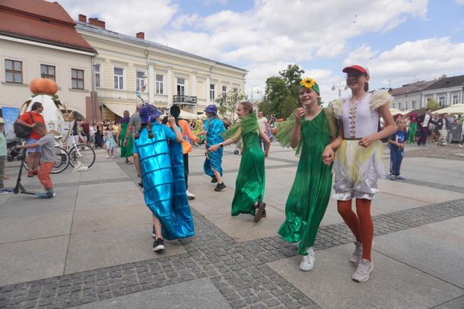Święto Kielc 2025. Bajkowy korowód z Kopciuszkiem
