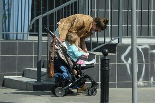 Jest tatą w życiu, chce być ojcem w serialu