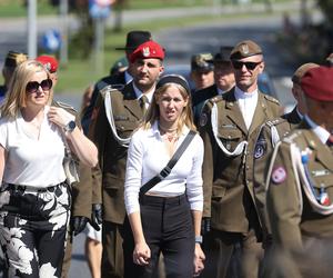 Defilada wojskowa w Katowicach i piknik. Wojewódzkie Obchody Święta Wojska Polskiego 2024