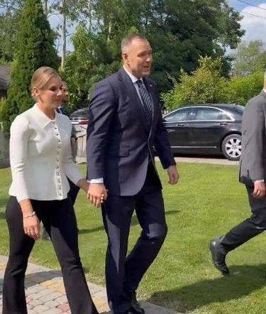 Szokująca ocena stroju Marty Nawrockiej! Pierwsza dama pod lupą