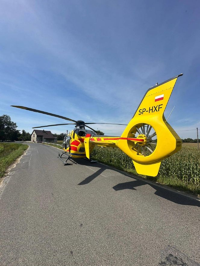 Wypadek w gminie Bojszowy. Motocyklista w szpitalu. Na miejscu lądował śmigłowiec LPR