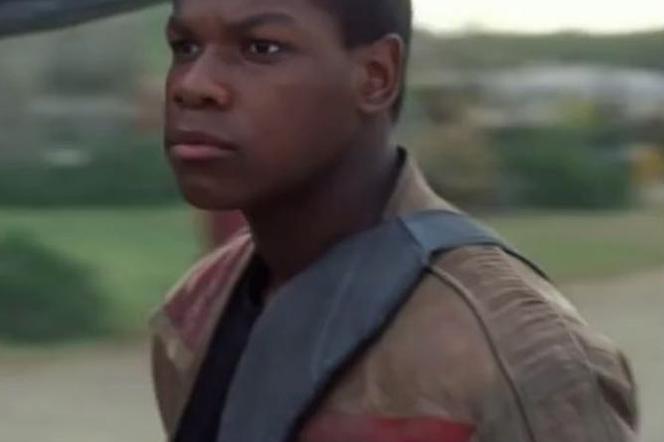 Gwiezdne Wojny 8 – John Boyega chwali się treningami! W Star Wars VIII Finna czeka dużo walki?