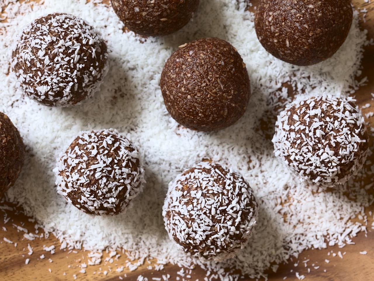 Pralinki bakaliowe - przepis na wykwintne słodkości