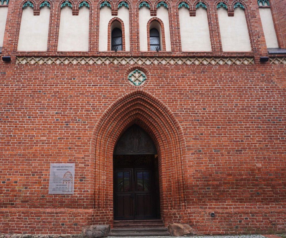 To najpiękniejszy zabytek w woj. warmińsko-mazurskim według AI. „Zachwyca strzelistą sylwetką”