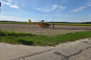 Jechali na wycieczkę. Wypadek niedaleko Krotoszyna z udziałem autokaru z uczniami z pow. rawickiego