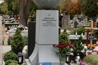 Mirosław Hermaszewski, grób 2024r.