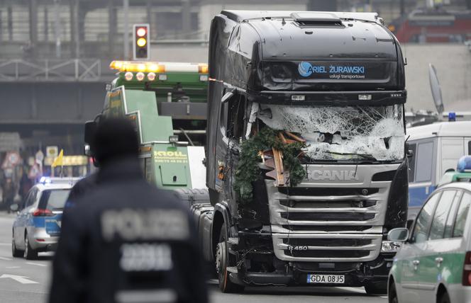 Wszędzie były ciała i krew! Szokujące relacje ŚWIADKÓW zamachu w Berlinie