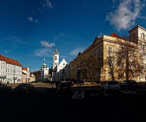 Ta uzdrowiskowa miejscowość w Czechach nazywana jest „Małym Wersalem”. Oferuje mikroklimat i wspaniałe zabytki 