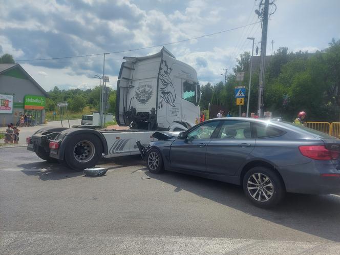 Czołowe zderzenie w Stykowie