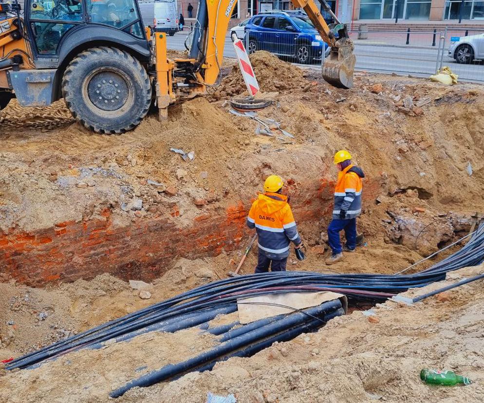  Odkopali dawną zajezdnię konno-tramwajową. Niezwykłe znalezisko podczas budowy trasy tramwajowej do Wilanowa