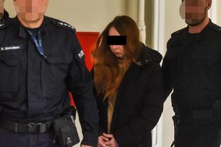 Ruszył proces zwyrodniałych rodziców, którzy zabili 3-letnią córeczkę, zawinęli jej ciało w dywan i pojechali na wakacje