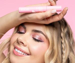 FaceBoom make-up X Kinga Sawczuk – debiut pierwszej linii kosmetyków do makijażu od FaceBoom