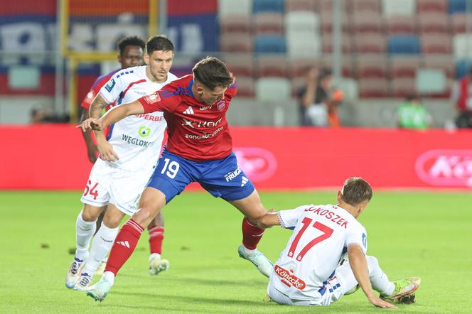 Górnik Zabrze zmierzył się z Rakowem Częstochowa. Kibice na trybunach dopisali