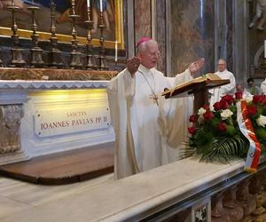 Abp Marek Jędraszewski w 45. rocznicę wyboru Jana Pawła II: Wysławiamy Boga za jego życie i posługiwanie