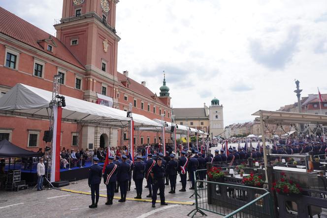 Święto Policji 2024. Uroczystości na placu Zamkowym w Warszawie