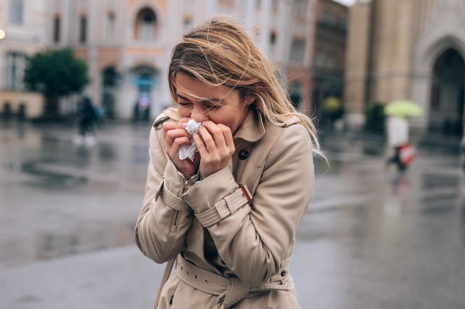 Alergia nie odpuszcza nawet jesienią. Jak odróżnić alergię od przeziębienia?