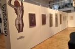 Rzeźby i rysunki na wystawie w Galerii Winda w Kielcach