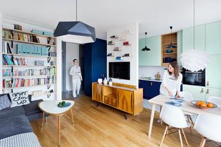 Jak urządzić mieszkanie w bloku? Przytulny styl skandynawski w 60-metrowym mieszkaniu w Warszawie