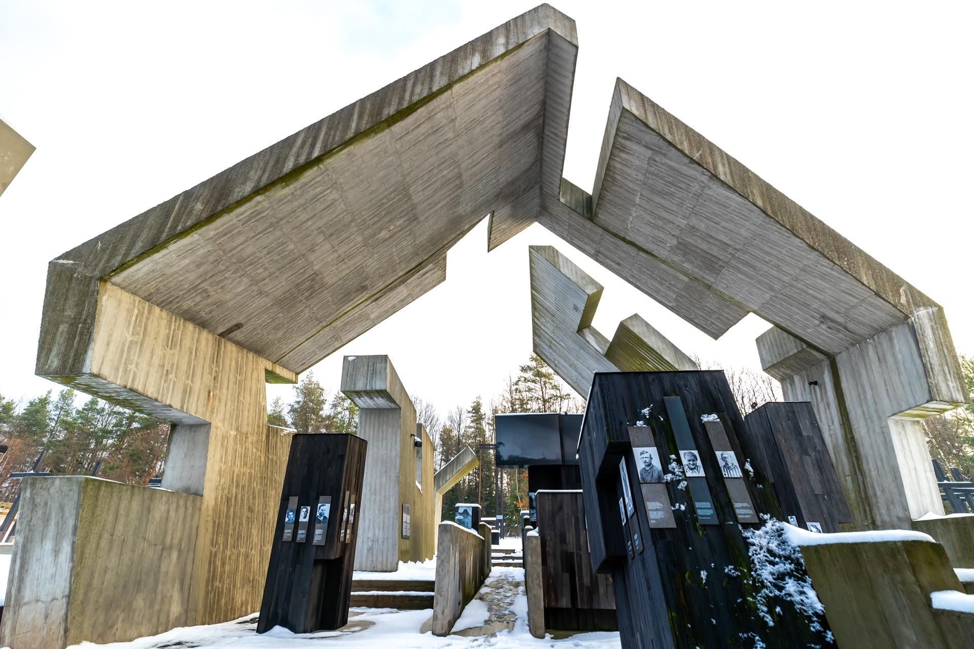 Mauzoleum Martyrologii Wsi Polskich w Michniowie