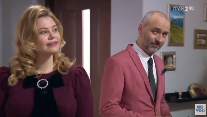 	Barwy szczęścia, odcinek 2277. Sławka (Ewelina Serafin), Kornel (Jakub Bohosiewicz)
