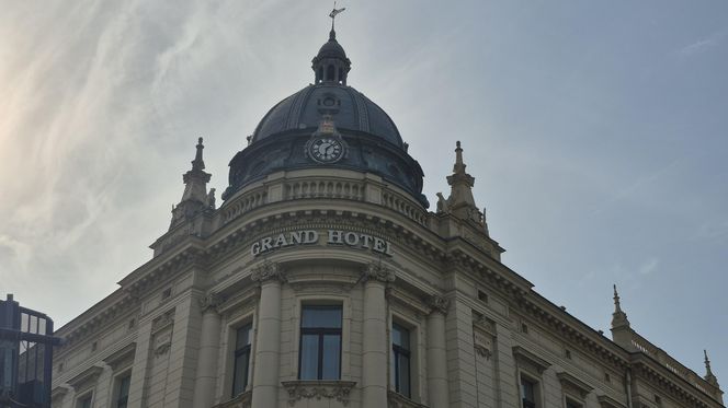 Ten gmach w Lublinie wniesiono w 1900 roku. Dziś znajduje się tu 4-gwiazdkowy Grand Hotel