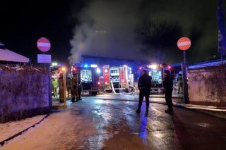 Płonie hala produkcyjno-magazynowa w Rybniku