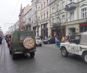 Wielka Szarża w centrum Łodzi. Oddziały konne przeszły przez Piotrkowską