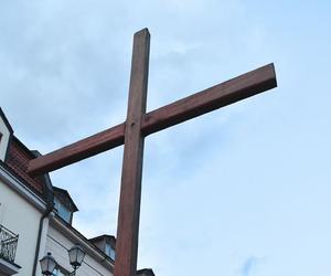 Ruszają parafialne drogi krzyżowe w Białymstoku. Gdzie utrudnienia na drogach? [LISTA]